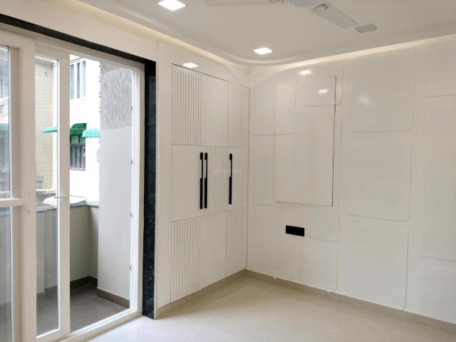 3 BHK Apartment in Sector 19 Dwarka for resale New Delhi. The reference number is 21104963