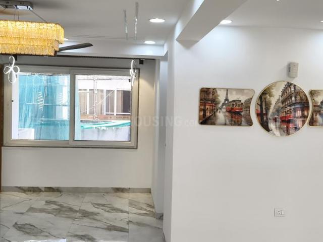 3 BHK Apartment in Sector 19 Dwarka for resale New Delhi. The reference number is 21117911