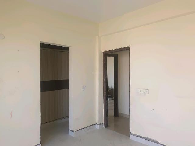 3 BHK Apartment in Sector 103 for resale Gurgaon. The reference number is 19454305
