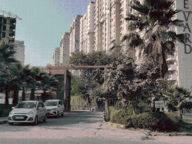 3 BHK Apartment in Sector 100 for rent Noida. The reference number is 19928156