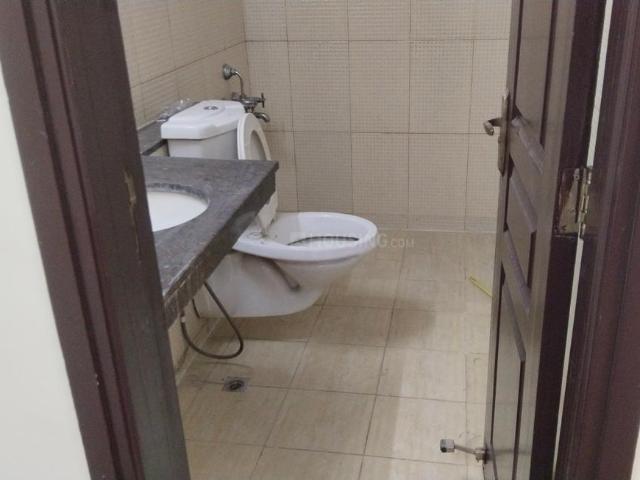 3 BHK Apartment in Sector 100 for rent Noida. The reference number is 21192924