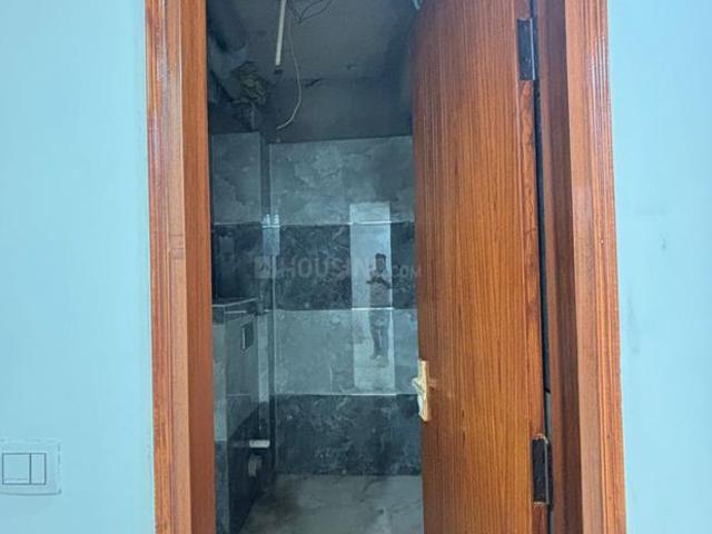 3 BHK Apartment in Sector 100 for resale Noida. The reference number is 19823563