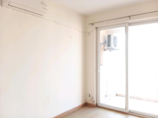 3 BHK Apartment in Sector 102 for rent Gurgaon. The reference number is 15562596