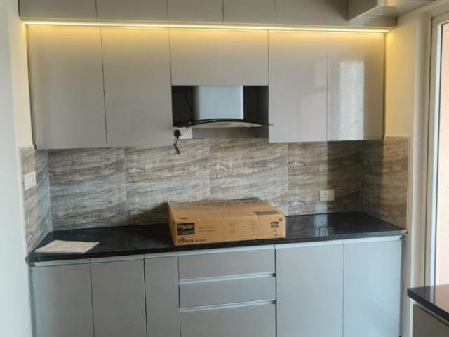 3 BHK Apartment in Sector 102 for rent Gurgaon. The reference number is 20076505