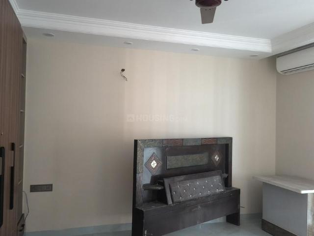 3 BHK Apartment in Sector 102 for rent Gurgaon. The reference number is 20085240