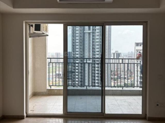 3 BHK Apartment in Sector 102 for rent Gurgaon. The reference number is 20275289