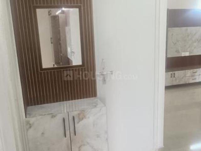 3 BHK Apartment in Sector 102 for rent Gurgaon. The reference number is 21026404