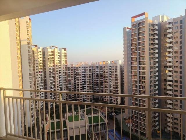 3 BHK Apartment in Sector 102 for rent Gurgaon. The reference number is 21058533