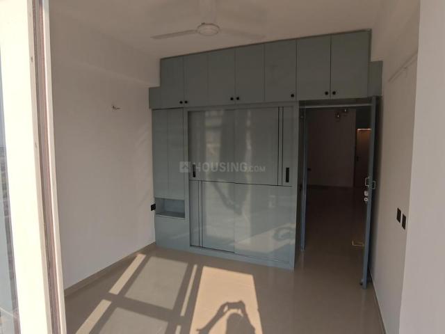 3 BHK Apartment in Sector 102 for rent Gurgaon. The reference number is 21180221