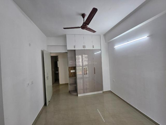 3 BHK Apartment in Sector 102 for rent Gurgaon. The reference number is 21180307
