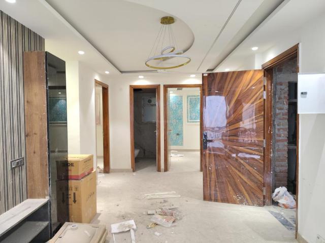 3 BHK Apartment in Sector 104 for resale Noida. The reference number is 18192853
