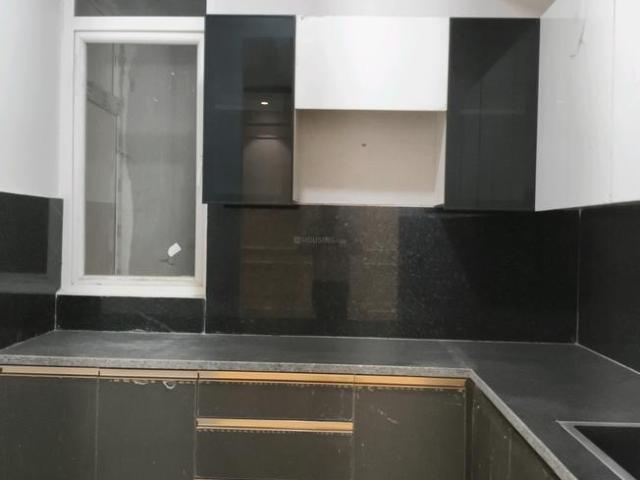 3 BHK Apartment in Sector 102 for resale Noida. The reference number is 19231518