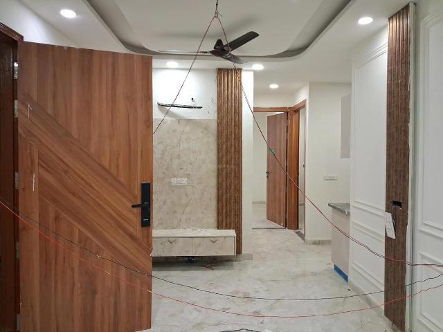 3 BHK Apartment in Sector 102 for resale Noida. The reference number is 19379324