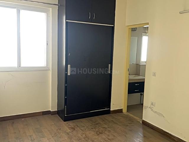 3 BHK Apartment in Sector 102 for resale Gurgaon. The reference number is 19731216