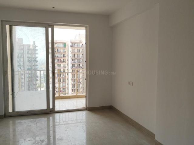 3 BHK Apartment in Sector 102 for resale Gurgaon. The reference number is 19015114
