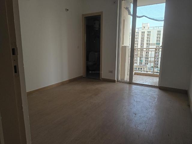 3 BHK Apartment in Sector 102 for resale Gurgaon. The reference number is 20033718