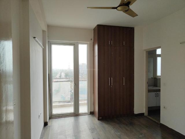 3 BHK Apartment in Sector 102 for resale Gurgaon. The reference number is 20130386