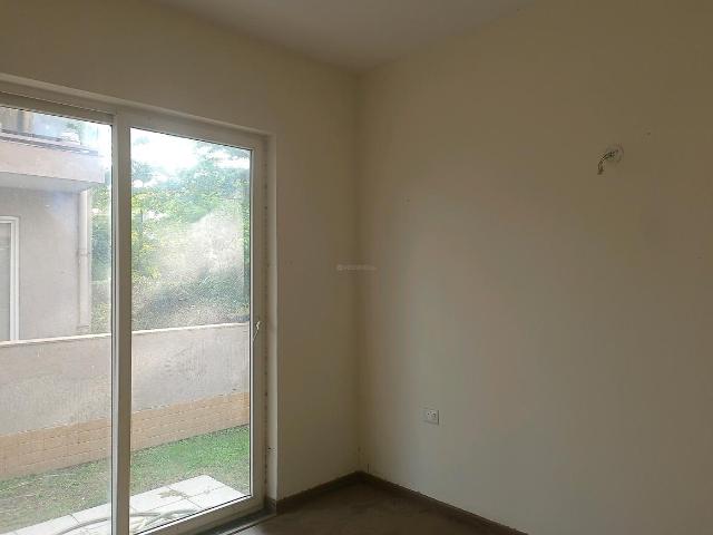 3 BHK Apartment in Sector 102 for resale Gurgaon. The reference number is 20168722