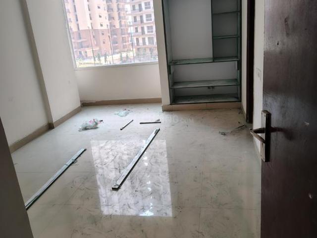 3 BHK Apartment in Sector 107 for rent Noida. The reference number is 18833835