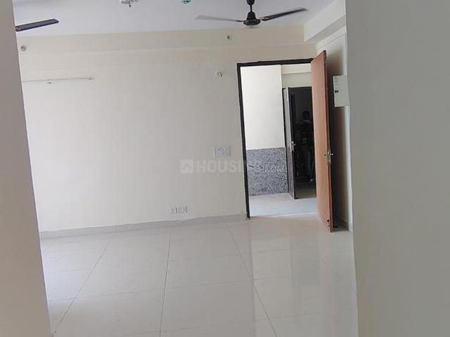3 BHK Apartment in Sector 107 for rent Noida. The reference number is 19675516