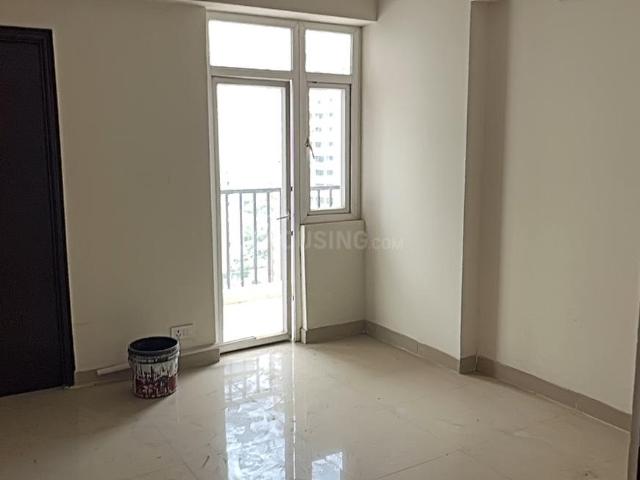 3 BHK Apartment in Sector 107 for rent Noida. The reference number is 19851755