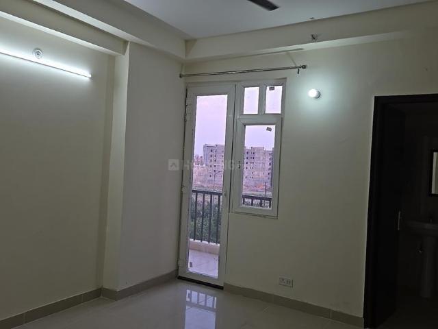 3 BHK Apartment in Sector 107 for rent Noida. The reference number is 20123519