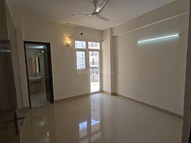 3 BHK Apartment in Sector 107 for rent Noida. The reference number is 20126906