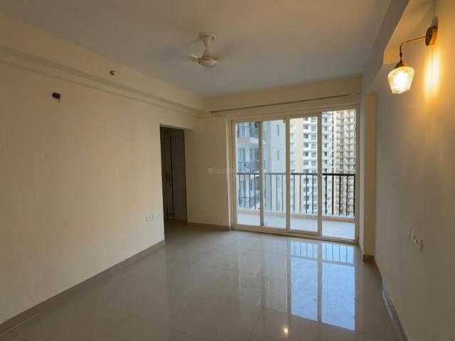 3 BHK Apartment in Sector 107 for rent Noida. The reference number is 20555996