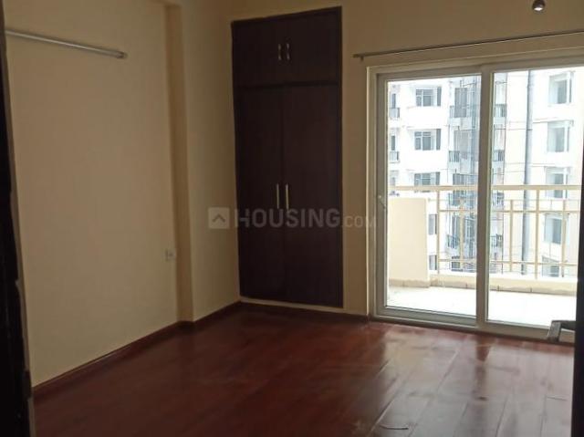 3 BHK Apartment in Sector 107 for rent Noida. The reference number is 20570618