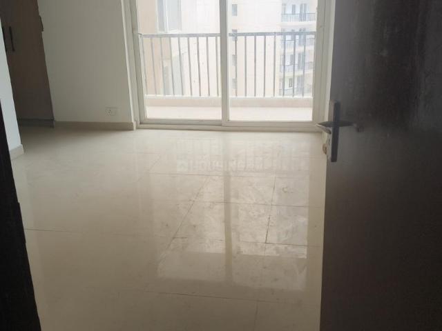 3 BHK Apartment in Sector 107 for rent Noida. The reference number is 20538264