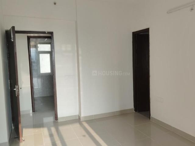 3 BHK Apartment in Sector 107 for rent Noida. The reference number is 20688578