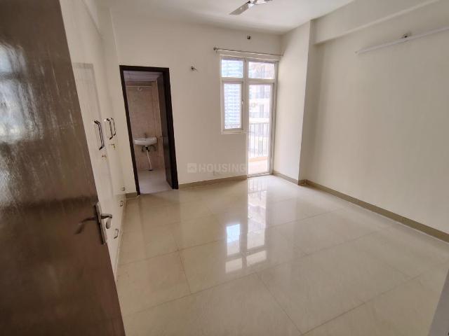 3 BHK Apartment in Sector 107 for rent Noida. The reference number is 20699930