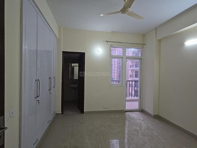 3 BHK Apartment in Sector 107 for rent Noida. The reference number is 20608357