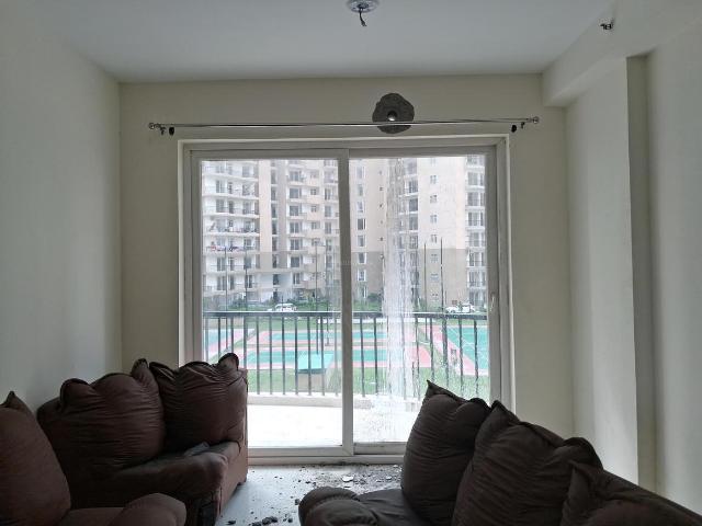 3 BHK Apartment in Sector 107 for rent Noida. The reference number is 20769493