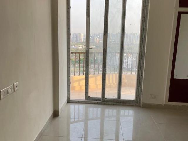 3 BHK Apartment in Sector 107 for rent Noida. The reference number is 20792771