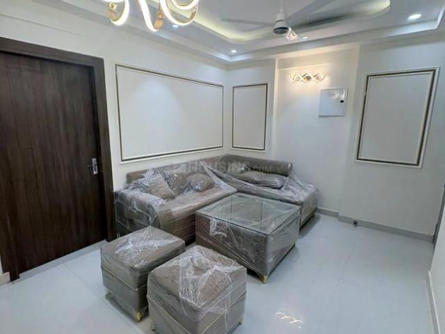 3 BHK Apartment in Sector 107 for rent Noida. The reference number is 20710200