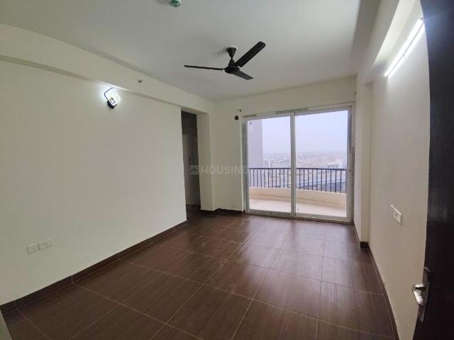 3 BHK Apartment in Sector 107 for rent Noida. The reference number is 20815900