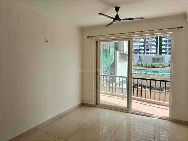3 BHK Apartment in Sector 107 for rent Noida. The reference number is 20830372