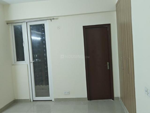 3 BHK Apartment in Sector 107 for rent Noida. The reference number is 20998781