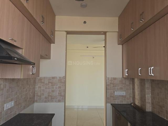 3 BHK Apartment in Sector 107 for resale Noida. The reference number is 19298903