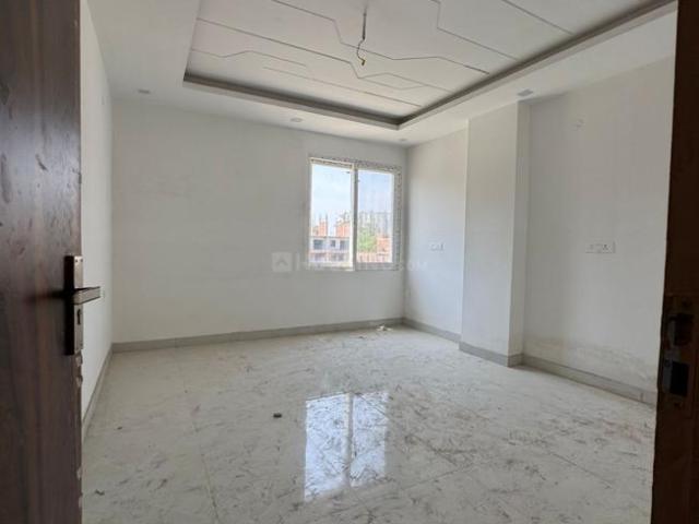 3 BHK Apartment in Sector 107 for resale Noida. The reference number is 19832249