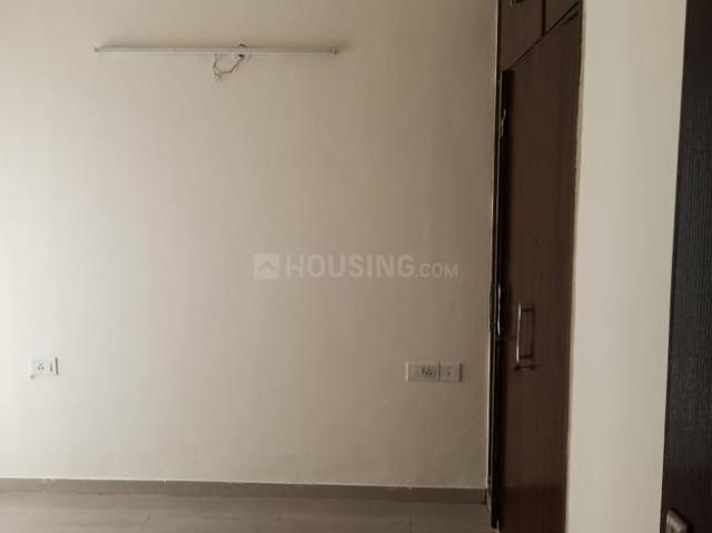 3 BHK Apartment in Sector 107 for resale Noida. The reference number is 19935503