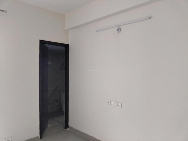 3 BHK Apartment in Sector 107 for resale Noida. The reference number is 20302095