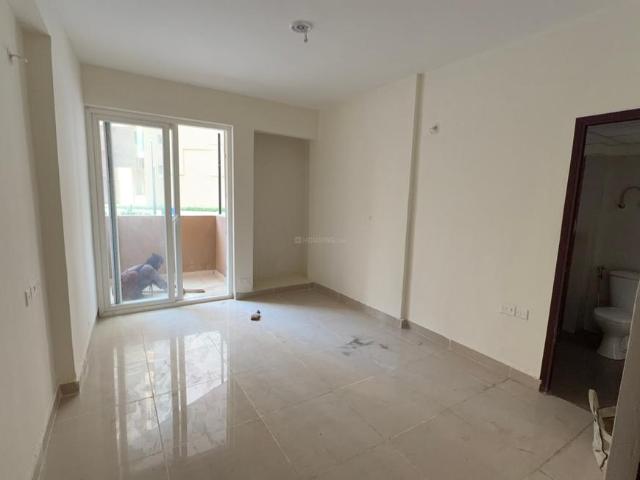 3 BHK Apartment in Sector 107 for resale Noida. The reference number is 21116021