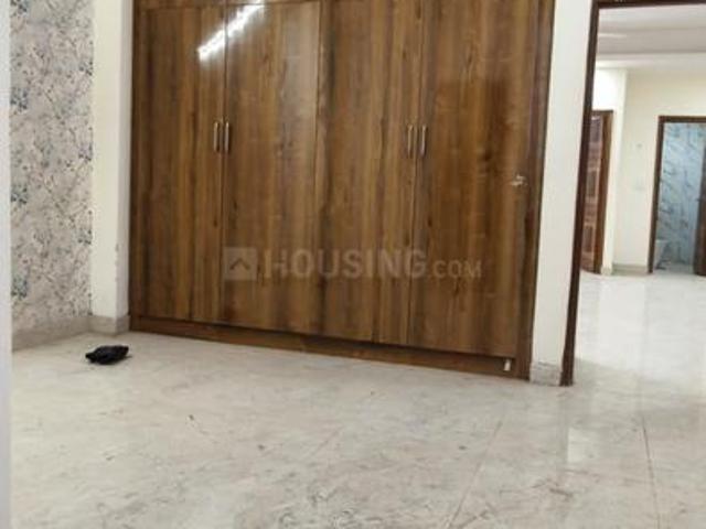 3 BHK Apartment in Sector 104 for rent Noida. The reference number is 20568457