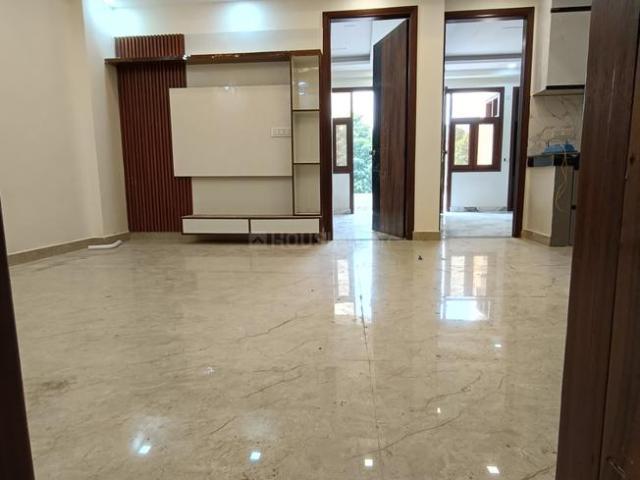 3 BHK Apartment in Sector 104 for resale Noida. The reference number is 18160929
