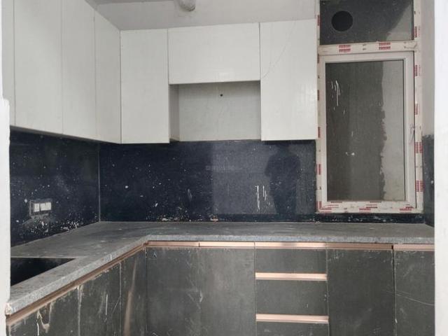 3 BHK Apartment in Sector 104 for resale Noida. The reference number is 19320455