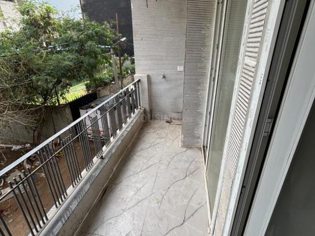 3 BHK Apartment in Sector 104 for resale Noida. The reference number is 20963932