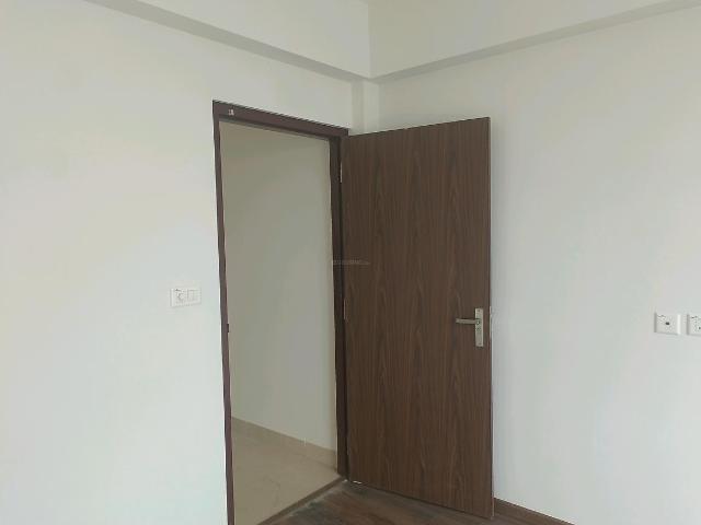 3 BHK Apartment in Sector 104 for resale Gurgaon. The reference number is 19959961