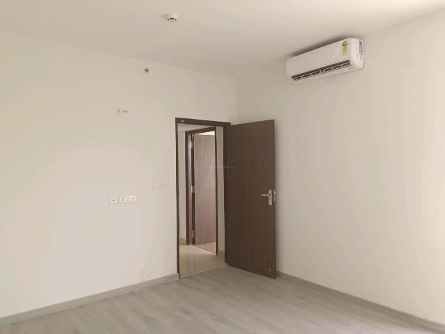 3 BHK Apartment in Sector 104 for resale Gurgaon. The reference number is 19075436